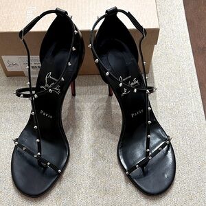 ❤️ Christian Louboutin RIOJANA SPIKES 100 Black and Silver Studded Heels